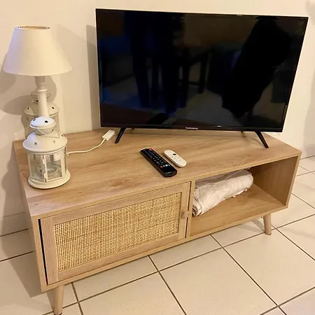 Sur Le Port De Plaisance - Proche Et Centre Daire